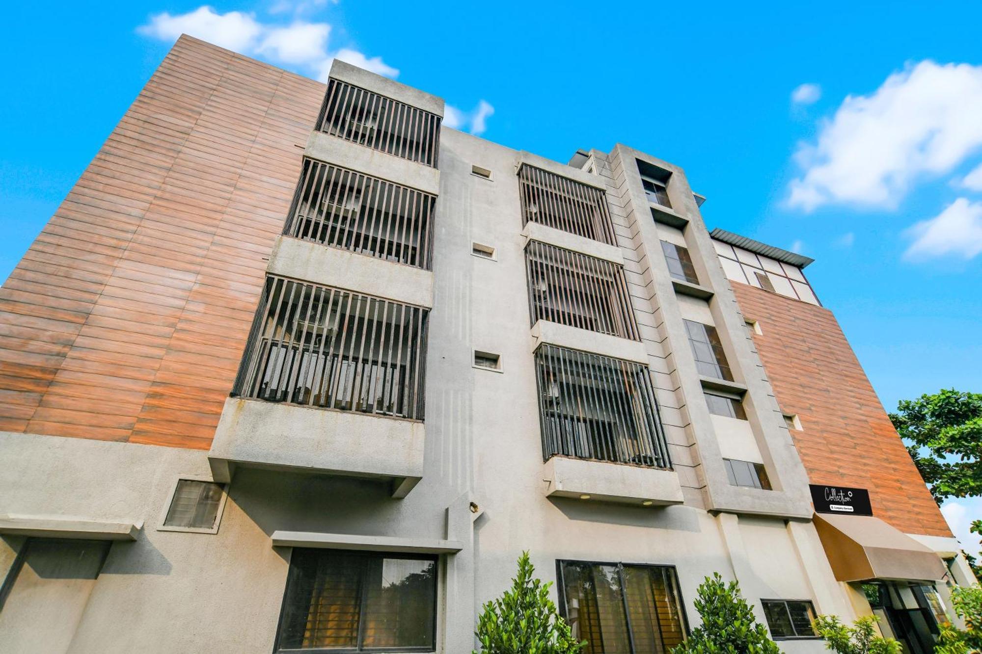 Super Collection O Indore Near Omax City 1 Kanadiya エクステリア 写真